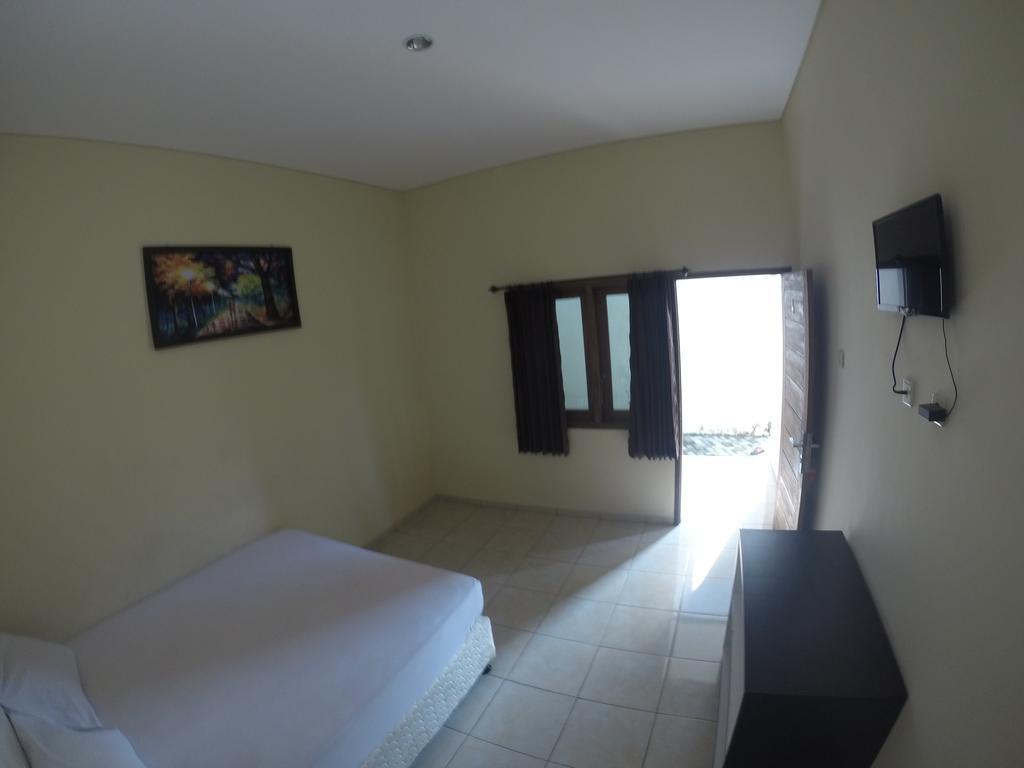 Deka Homestay Mataram Bagian luar foto