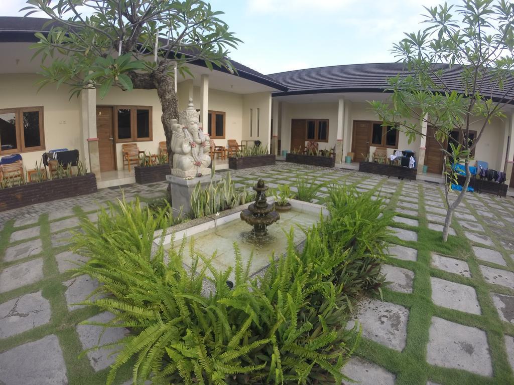 Deka Homestay Mataram Bagian luar foto